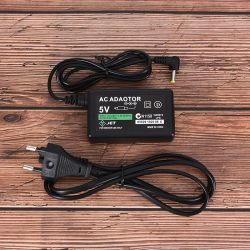 Cargador de red compatible con PSP 1000 / 2000 / 3000 ⋆ válido para modelos Slim y Fat ⋆ compacto y seguro