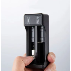 Cargador de batería pila 18650 ⋆ 2 ranuras ⋆ Cargador de litio recargable 4.2V ⋆ Para linterna y láser ⚡🔋
