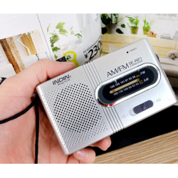 INDIN Mini radio retro portátil BC-R2 ⋆ AM/FM ⋆ Antena telescópica ⋆ Altavoz integrado ⋆ Funciona con pilas AA