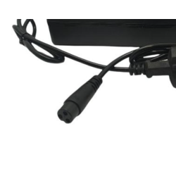 Cargador batería patinete con conector GX16 ⋆ Compatible con Kugoo M4 / smartGyro RockWay / Explorer ⋆ 54.6V ⋆ 2A